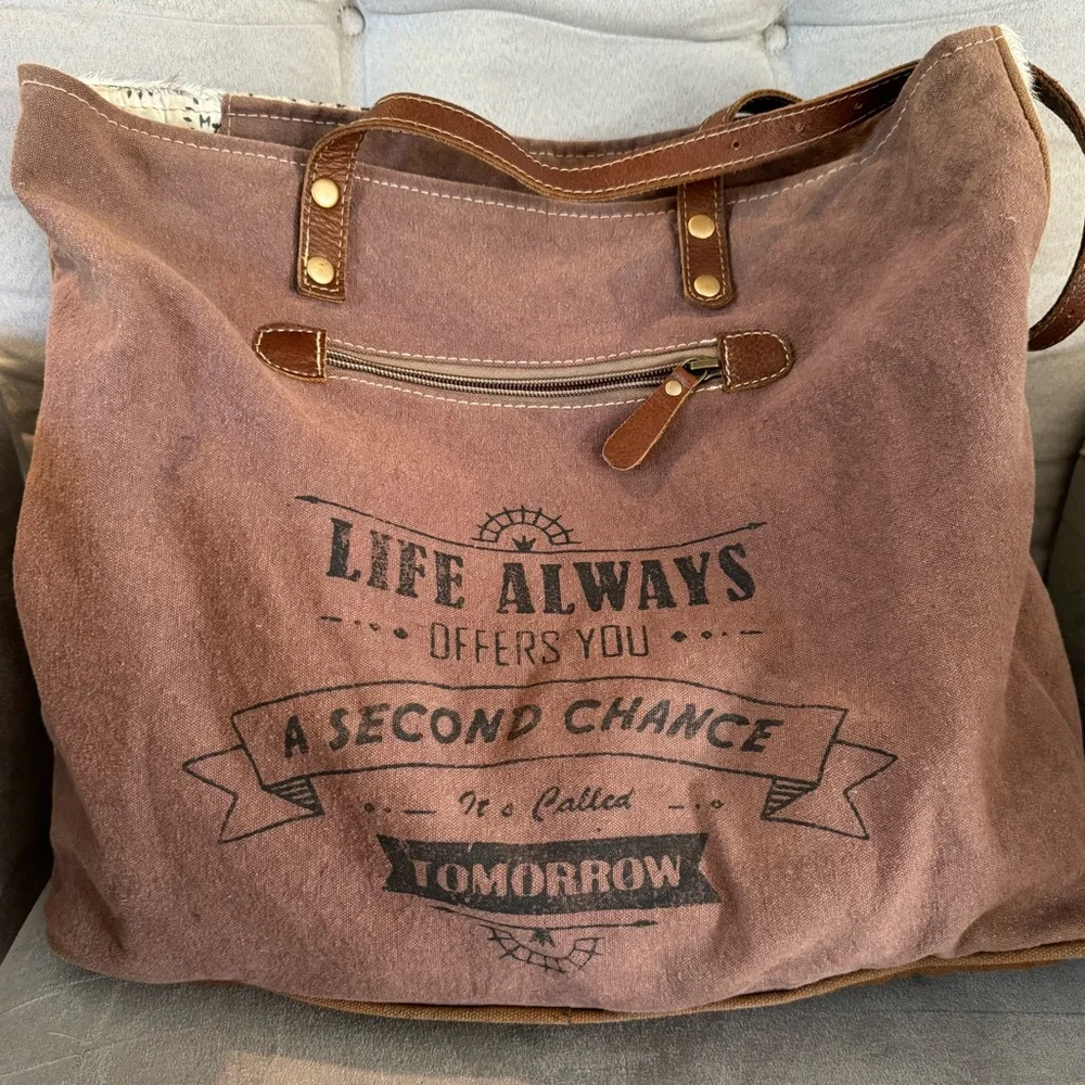 Myra Purse - Picture 4 of 4